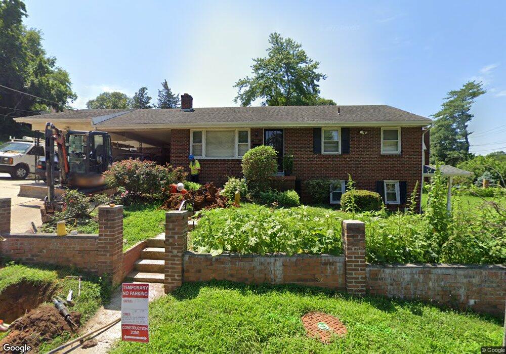 5601 Rittenhouse St, Riverdale, MD 20737 - photo 1