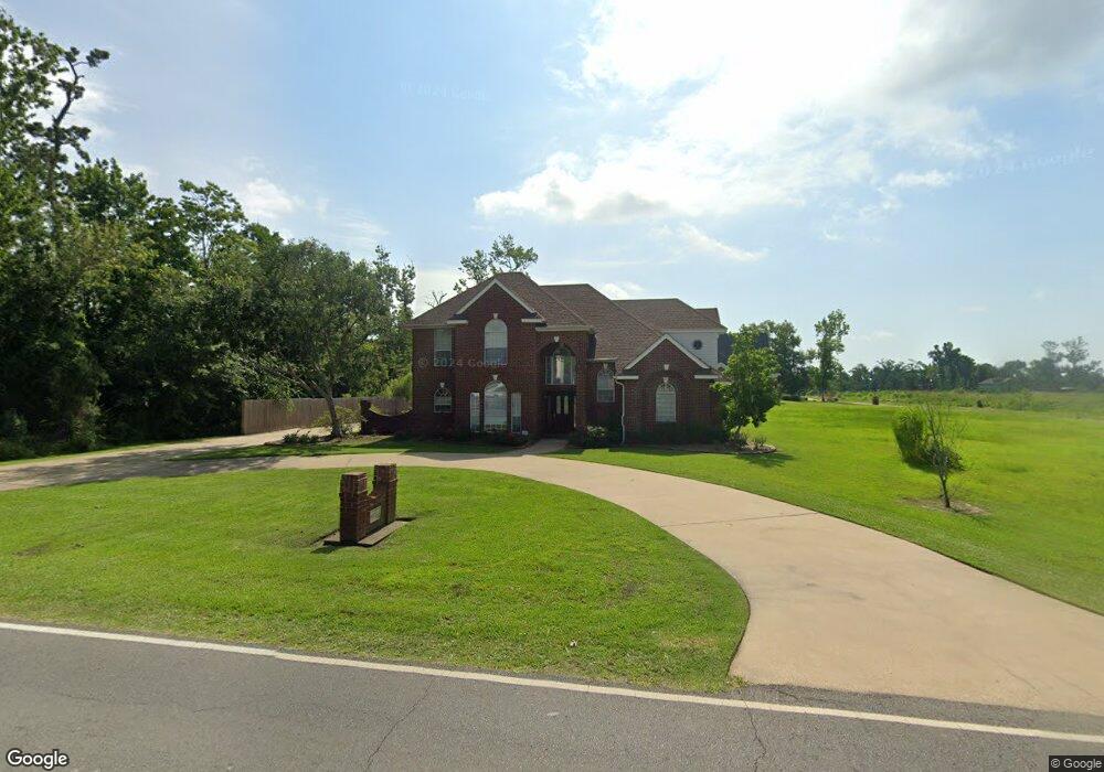 4001 Locke Ln, Lake Charles, LA 70605 - photo 1