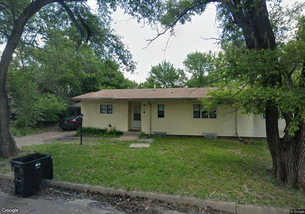 6618 SW Arborglade Ln, Topeka, KS 66619 - photo 1