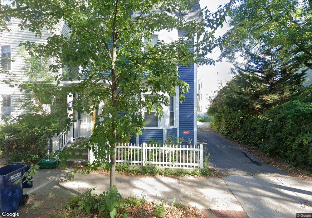 232 Brookline St unit 4, Cambridge, MA 02139 - photo 1