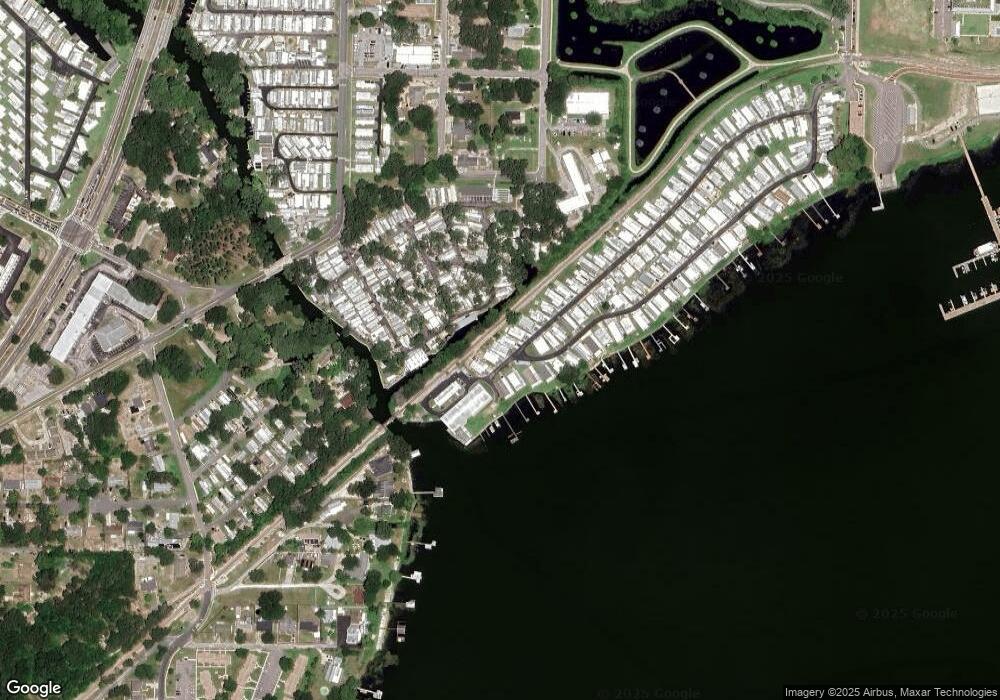 732 Marina Ln, Tavares, FL 32778 - photo 1