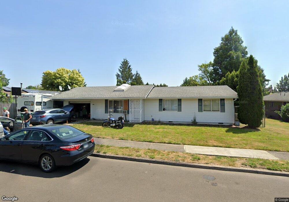 1375 SW Myrtle St, Dundee, OR 97115 - photo 1