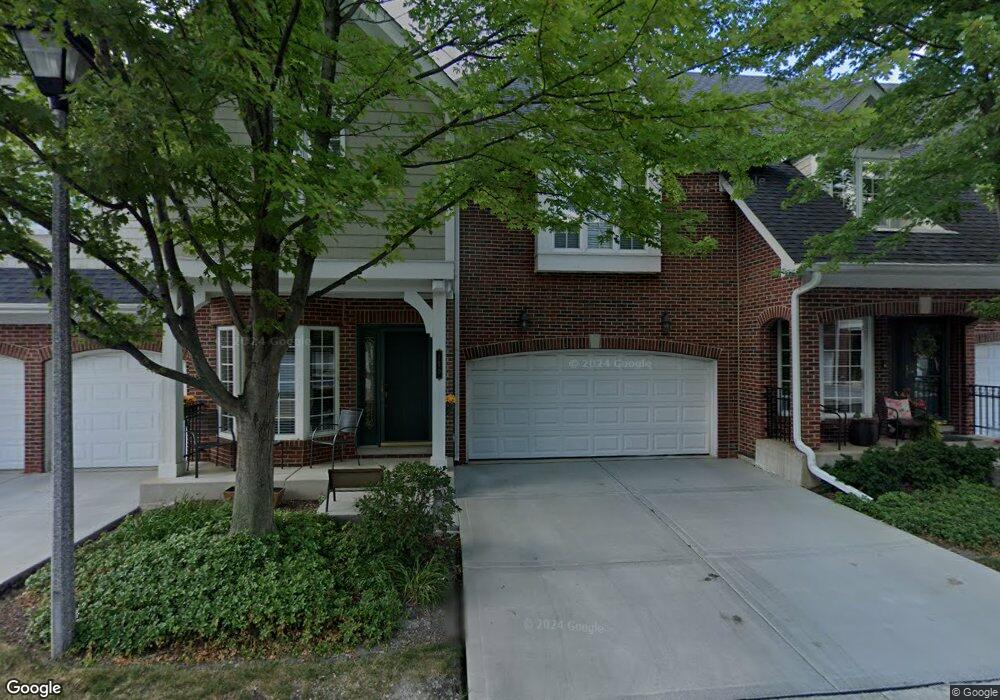 150 E Knighton Place, Elmhurst, IL 60126 - photo 1