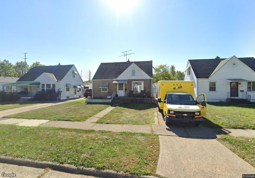 2538 E 34th St, Lorain, OH 44055 - photo 1