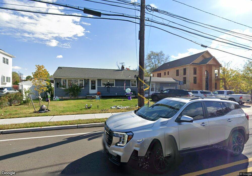 102 Magnolia Rd, Iselin, NJ 08830 - photo 1