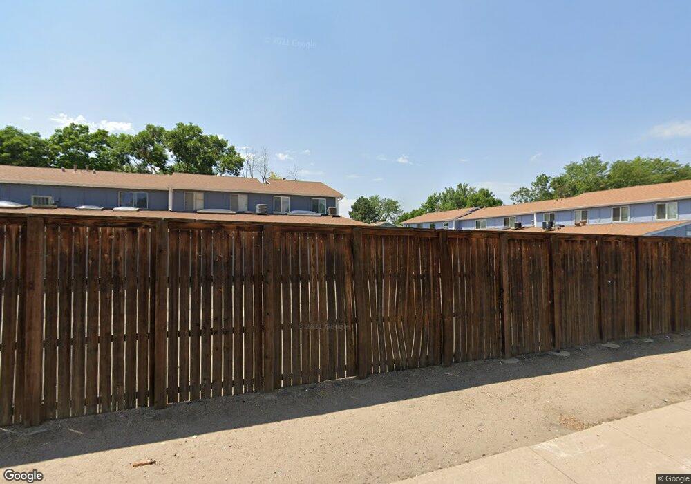 174 Paris Cir, Aurora, CO 80011 - photo 1