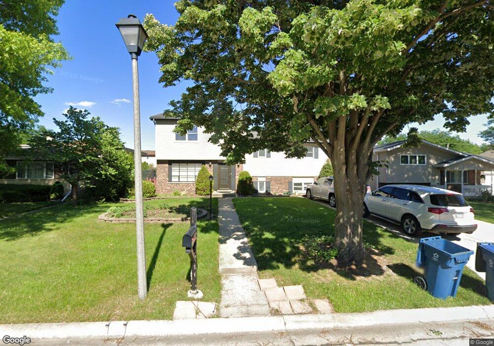 831 N Eastland St, Elmhurst, IL 60126 - photo 1