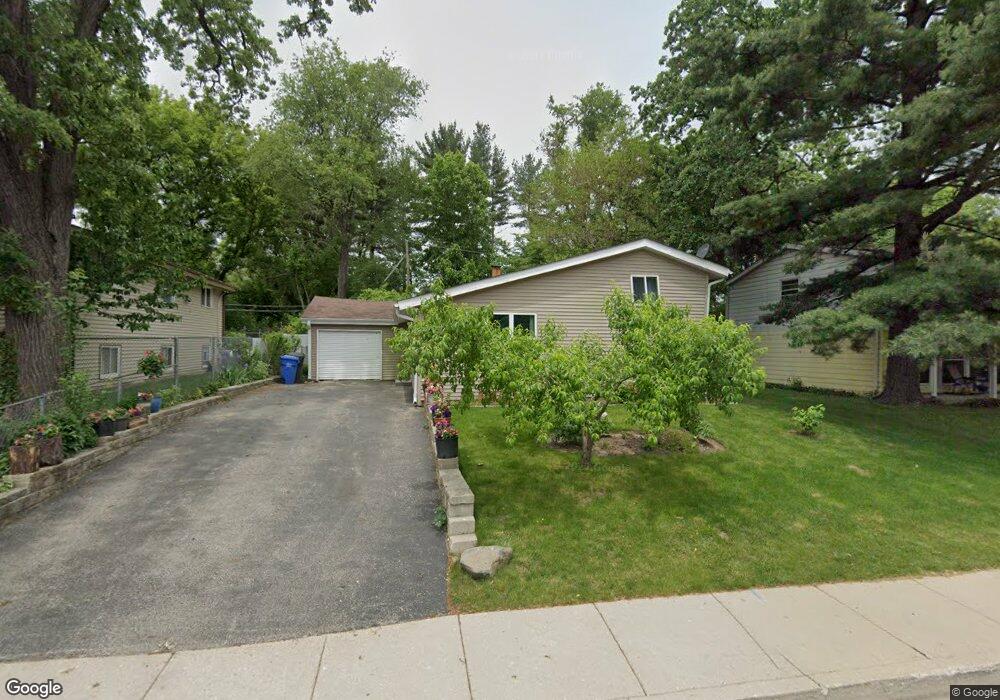 172 Sioux Ave, Carpentersville, IL 60110 - photo 1