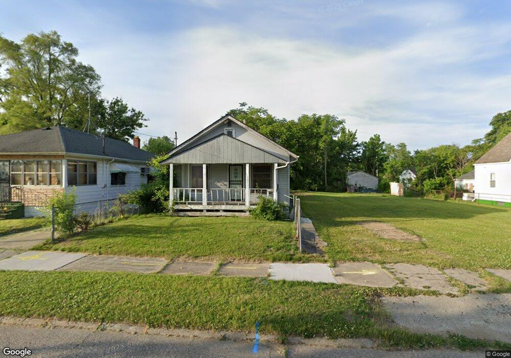 746 E Ruth Ave, Flint, MI 48505 - photo 1