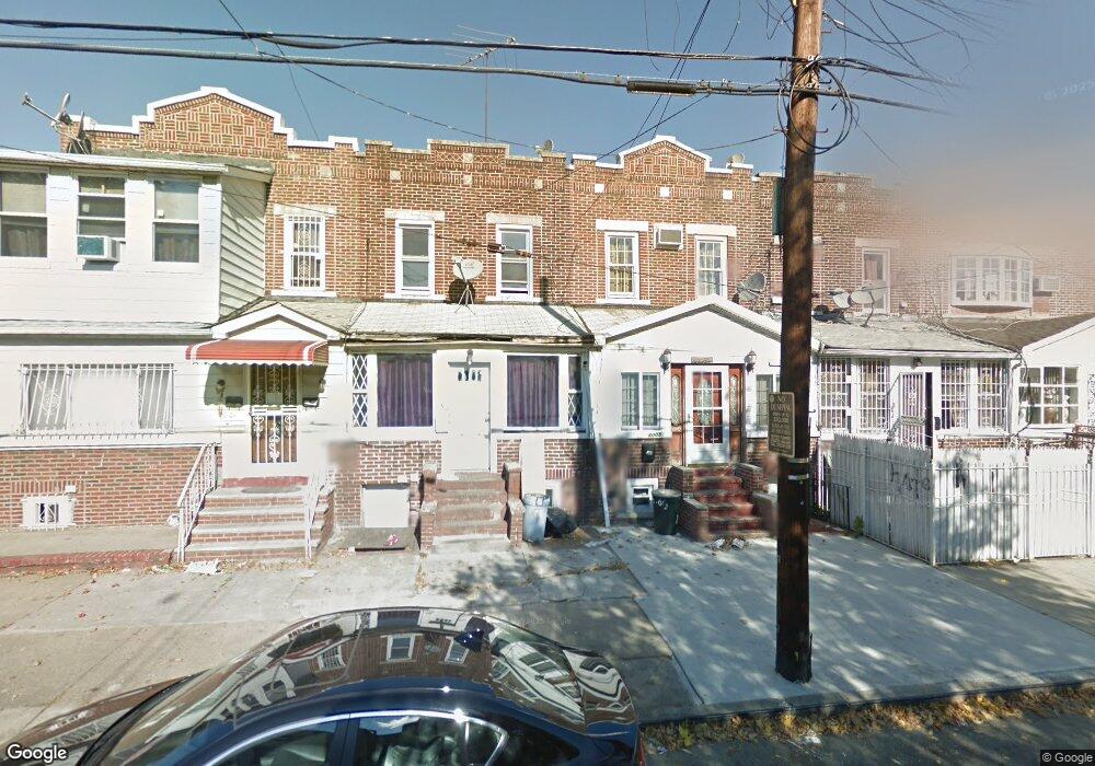80-05 95th Ave, Ozone Park, NY 11416 - photo 1