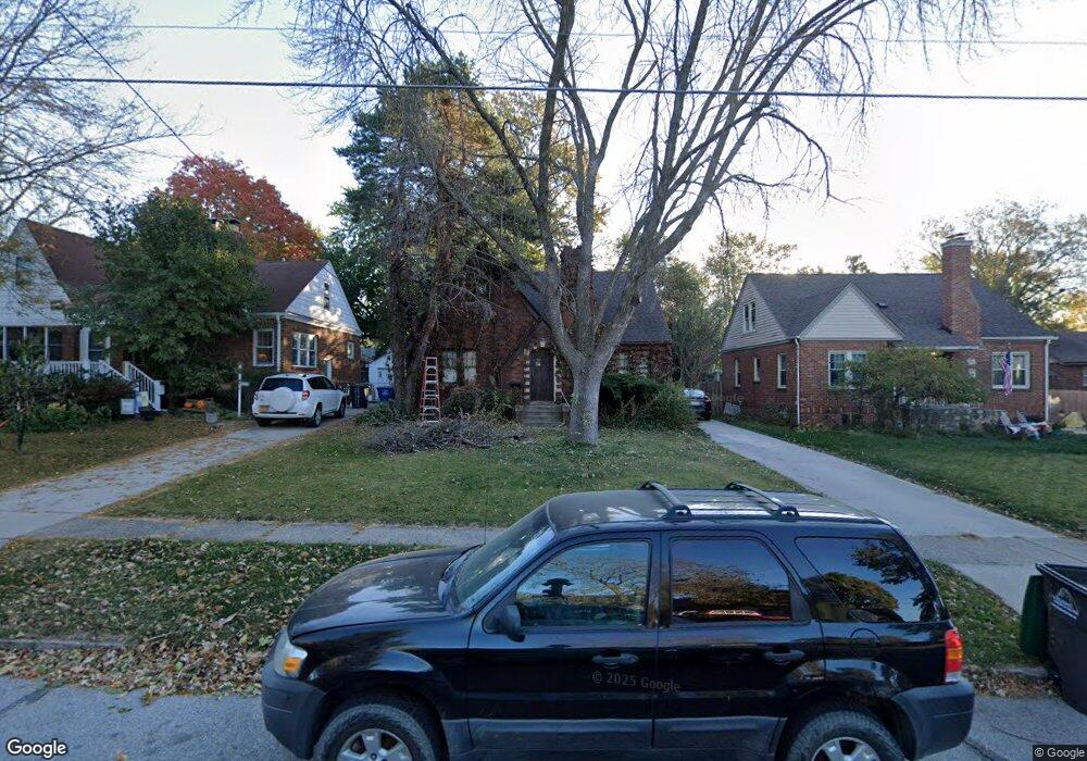 1915 36th St, Des Moines, IA 50310 - photo 1