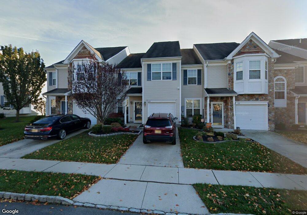 153 Chancellor Dr, Woodbury, NJ 08096 - photo 1