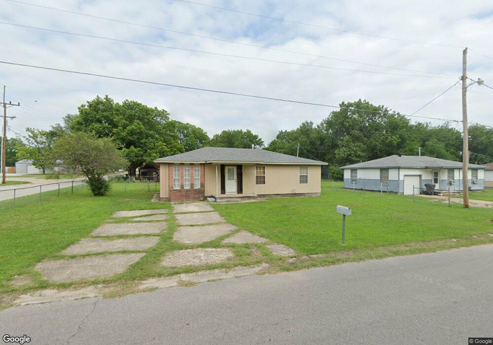 902 F St SW, Ardmore, OK 73401 - photo 1
