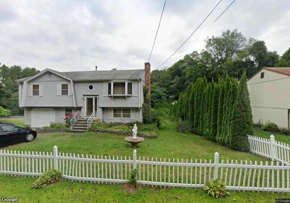 204 Golf Dr, East Haven, CT 06512 - photo 1