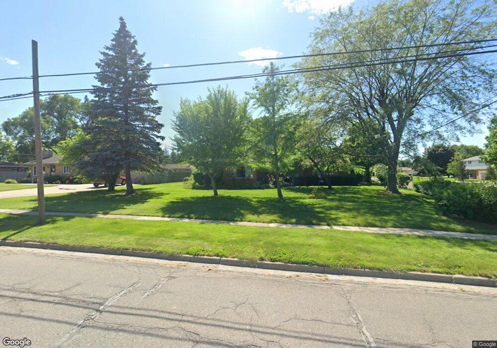 1005 N Chipman St, Owosso, MI 48867 - photo 1