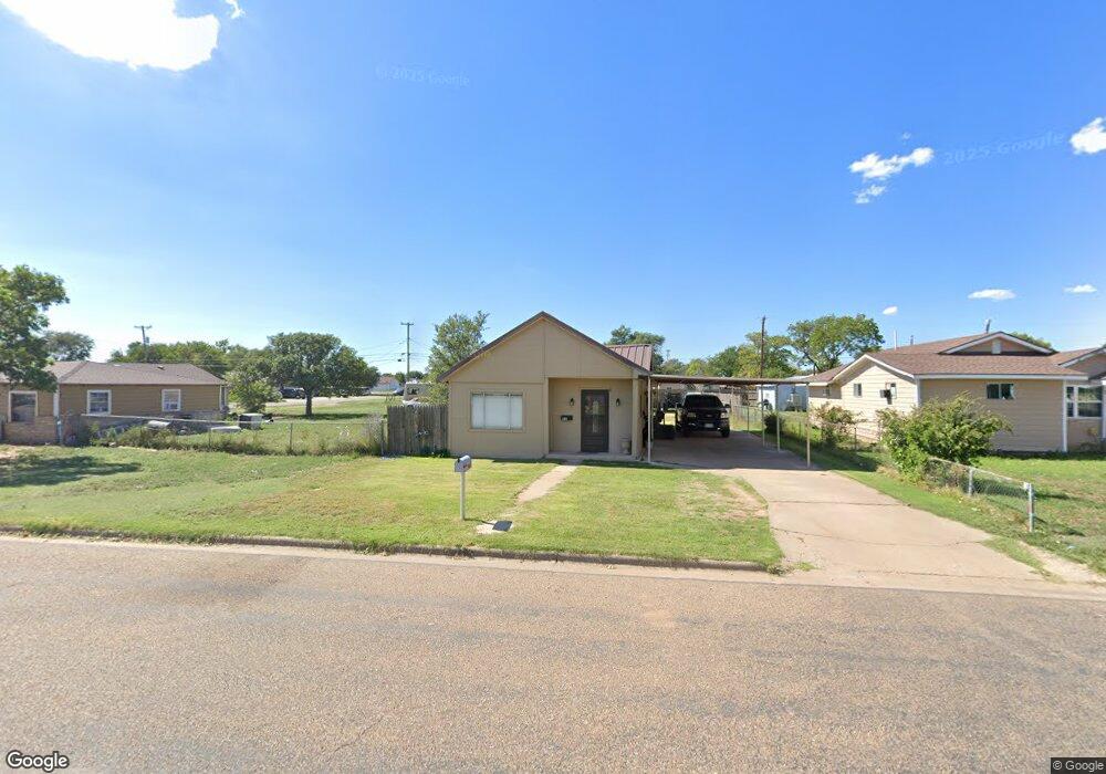 918 Zauk Ave, Dumas, TX 79029 - photo 1