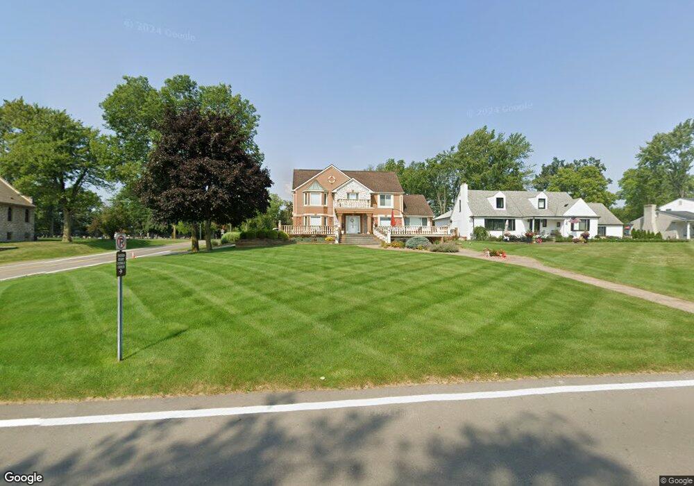 21430 E River Rd, Grosse Ile, MI 48138 - photo 1