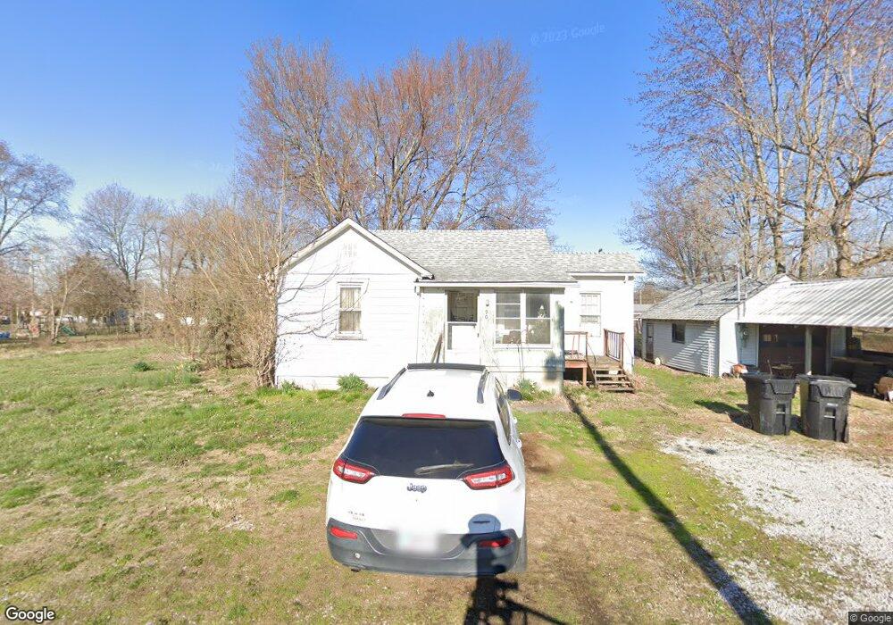 905 Elm St, Otisco, IN 47163 - photo 1