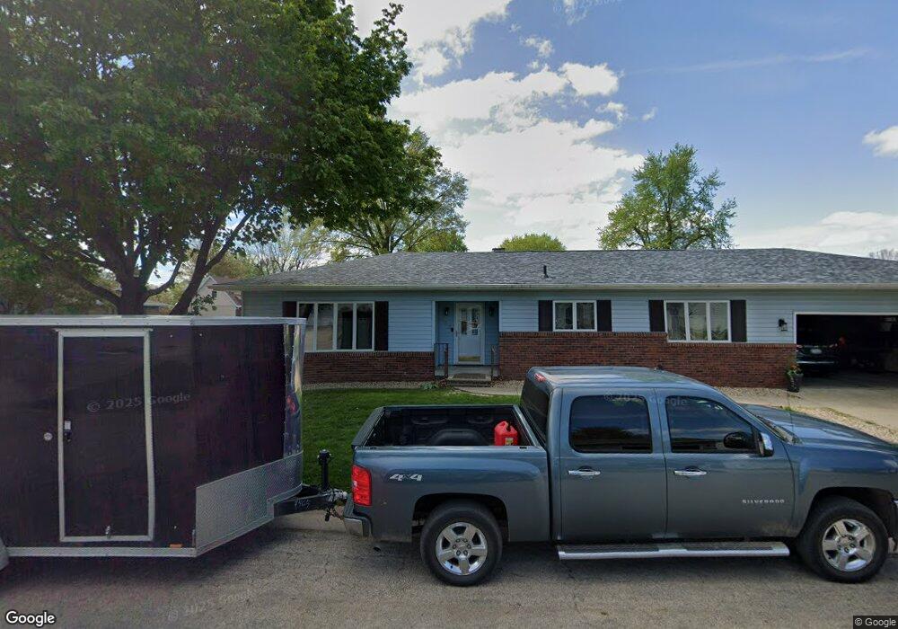 525 Southgate St, Lincoln, IL 62656 - photo 1