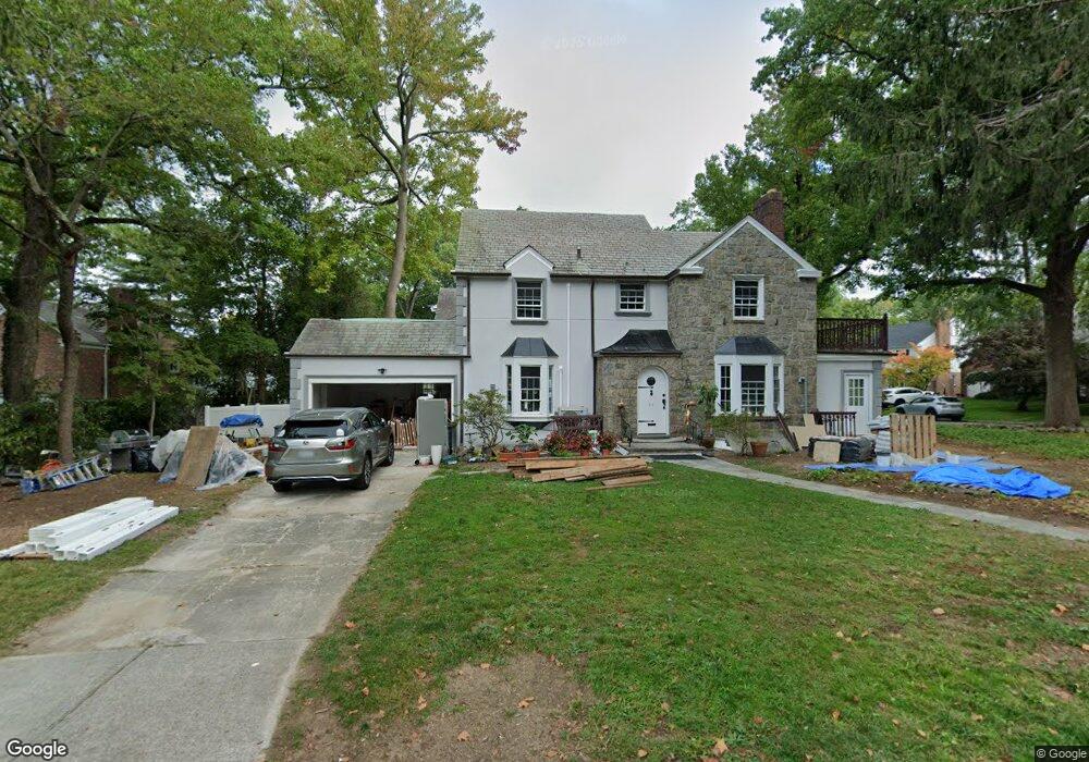 25 Welwyn Rd, Great Neck, NY 11021 - photo 1