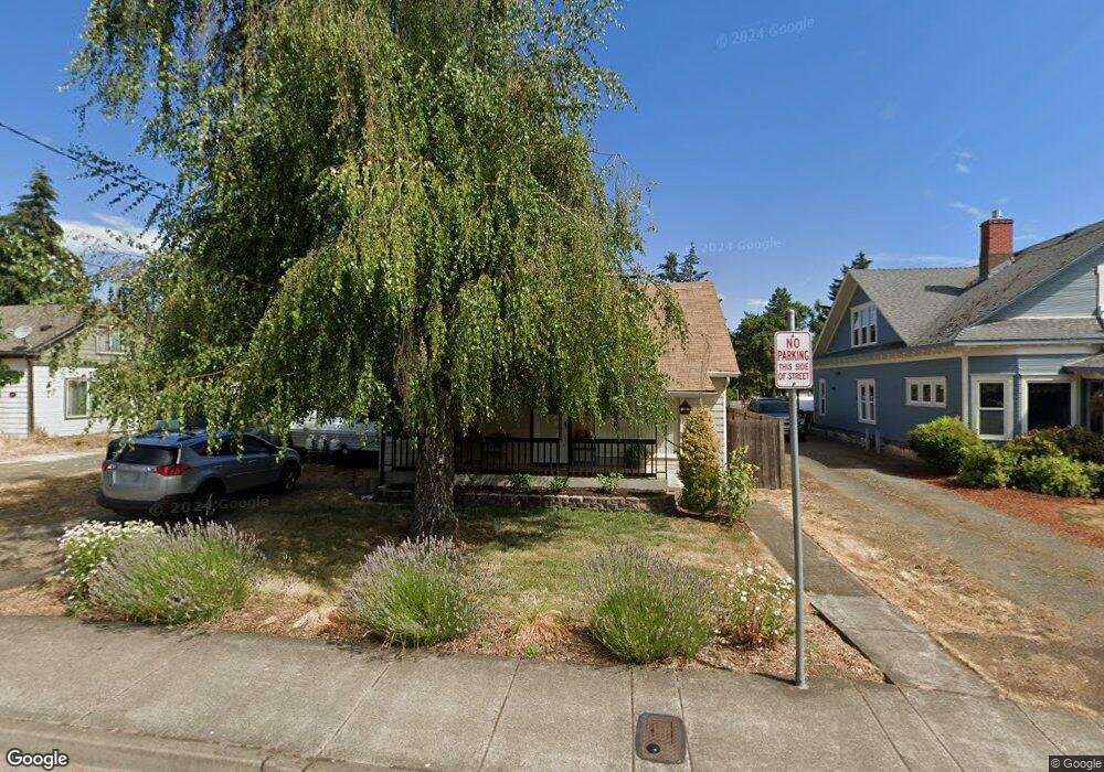 566 A St, Creswell, OR 97426 - photo 1