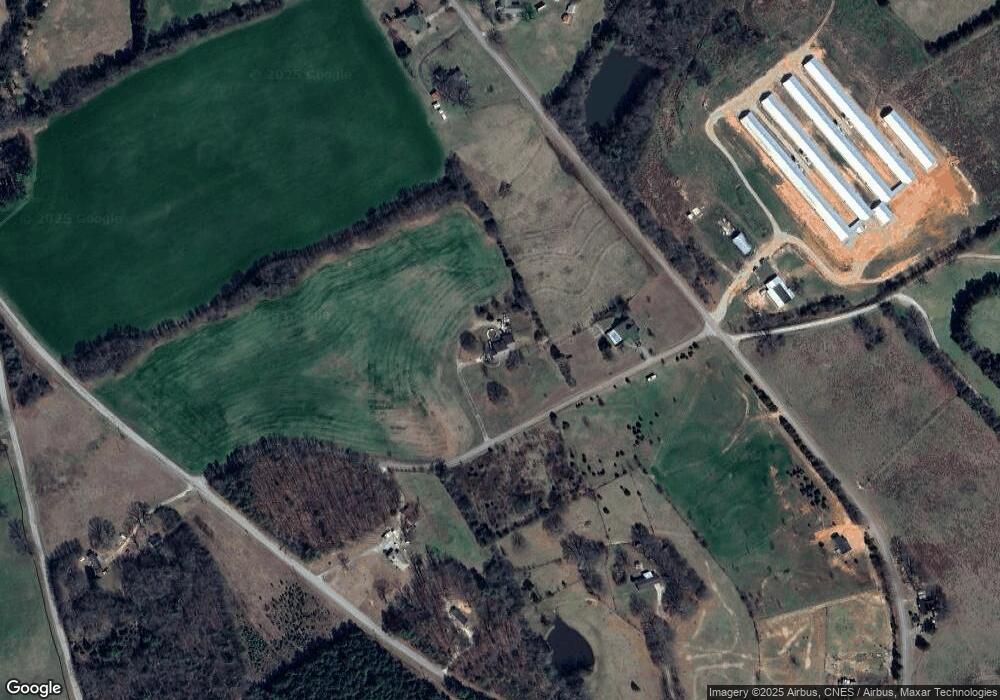 211 Windsong Rd, Hartwell, GA 30643 - photo 1