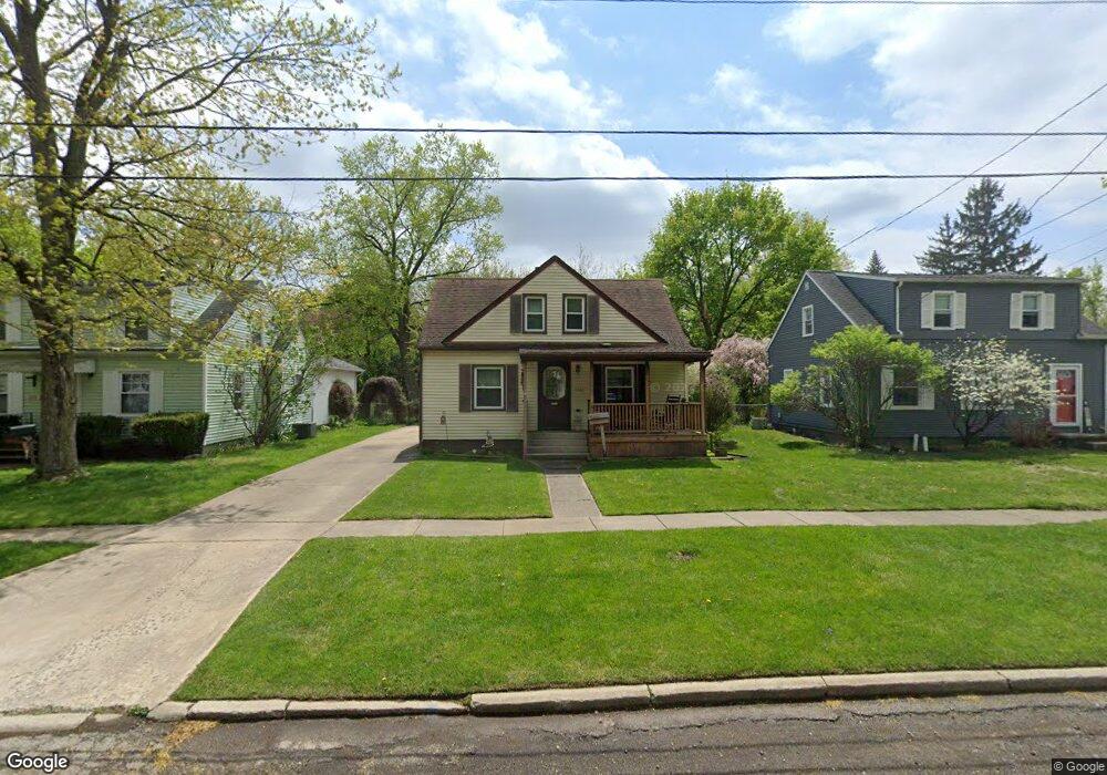 1061 Petoskey Ct, Adrian, MI 49221 - photo 1