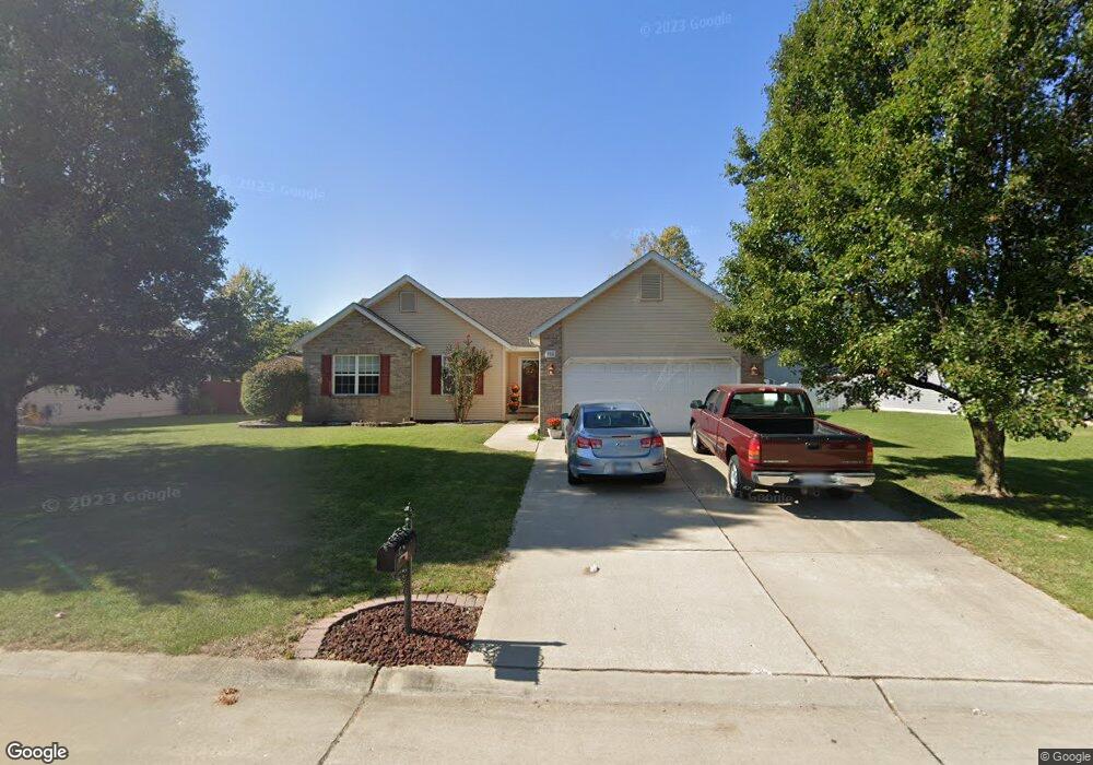 904 Woodland Dr, Maryville, IL 62062 - photo 1