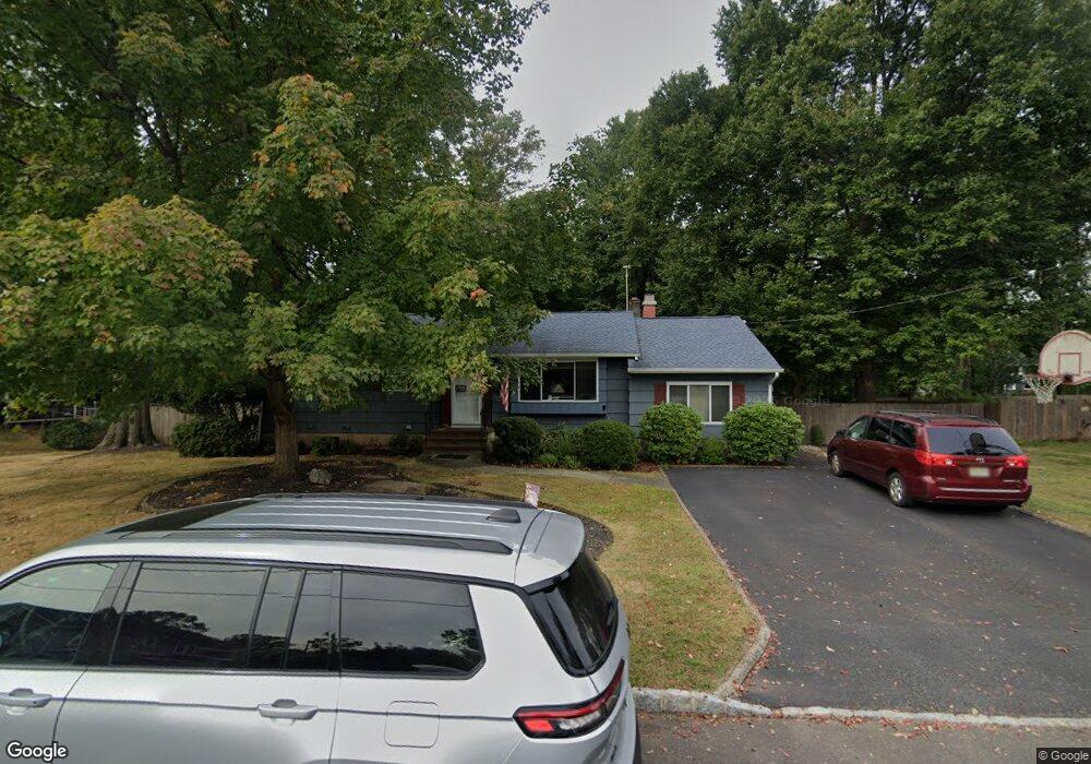 520 Longfellow Ave, Piscataway, NJ 08854 - photo 1