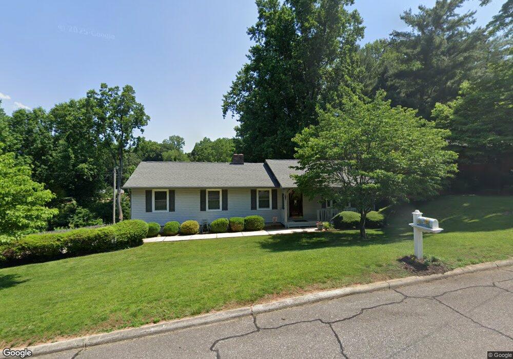 414 Holland Dr, Statesville, NC 28677 - photo 1