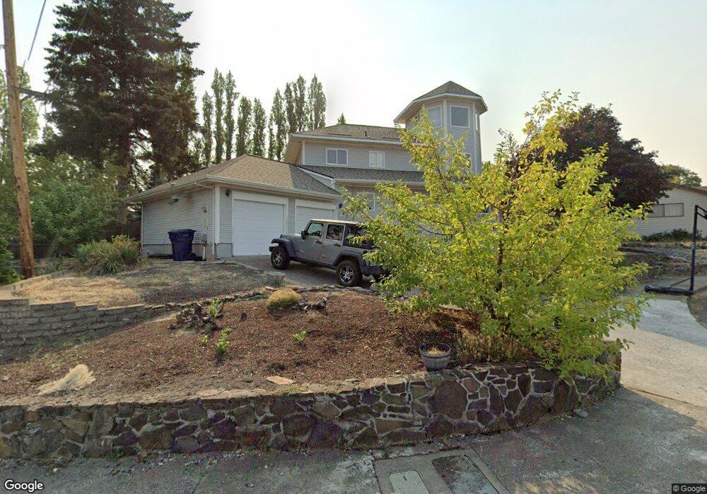 316 W 21st St, the Dalles, OR 97058 - photo 1