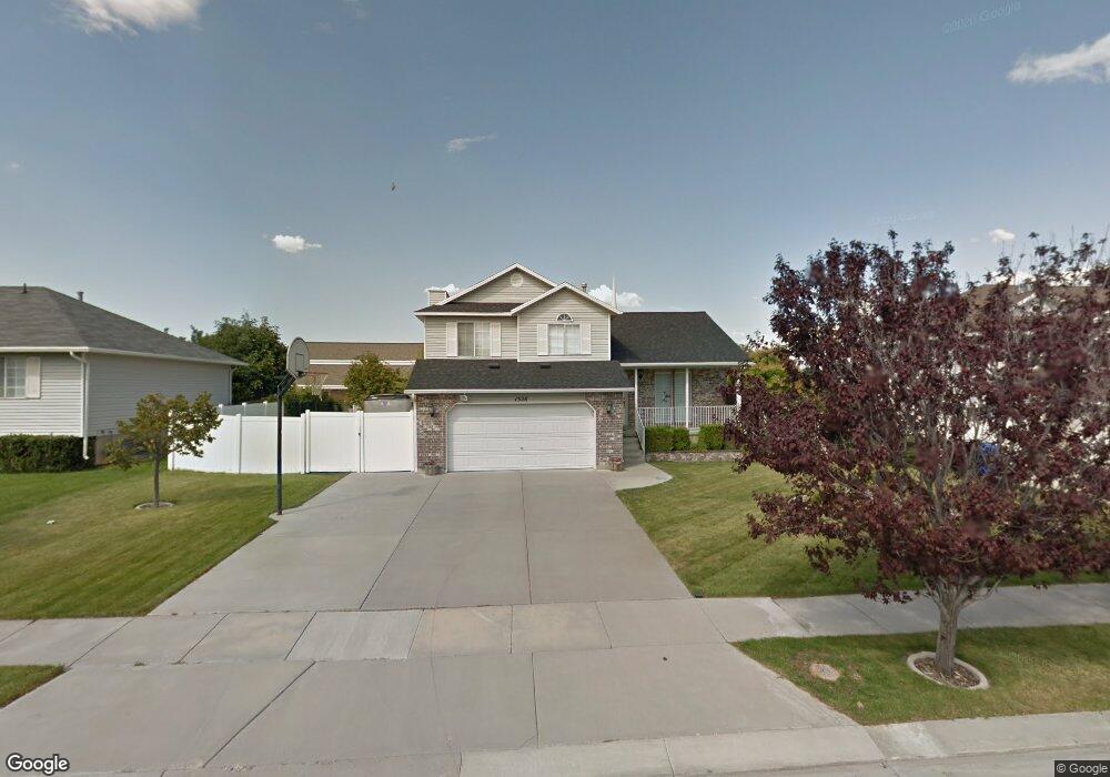 1328 Mason Hollow Dr, Riverton, UT 84065 - photo 1