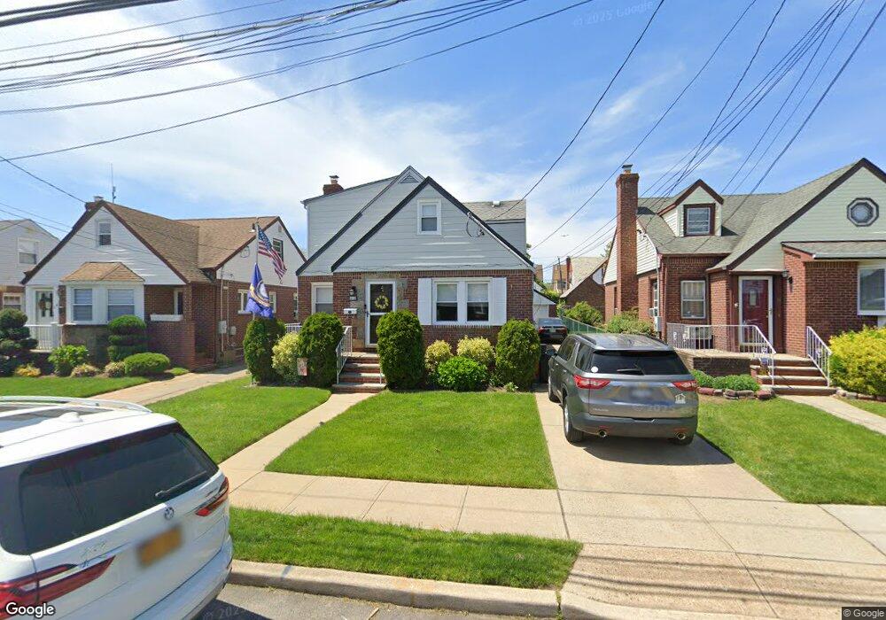 20 Jefferson St, Franklin Square, NY 11010 - photo 1