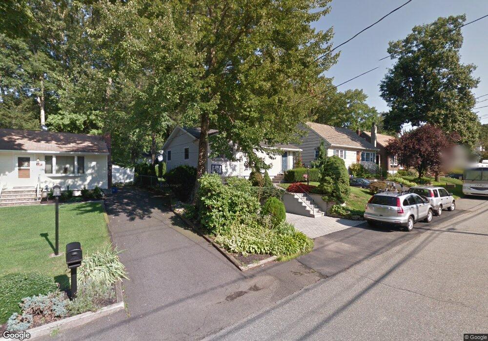 142 Linden Rd, Wayne, NJ 07470 - photo 1