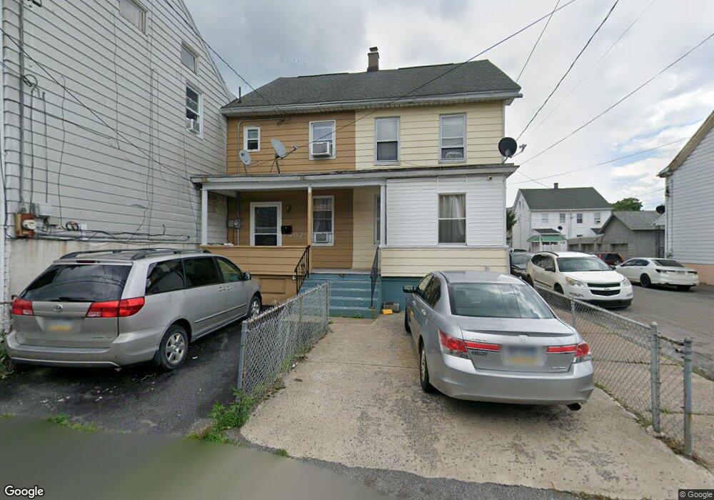 217 S Bennett Ct, Hazleton, PA 18201 - photo 1