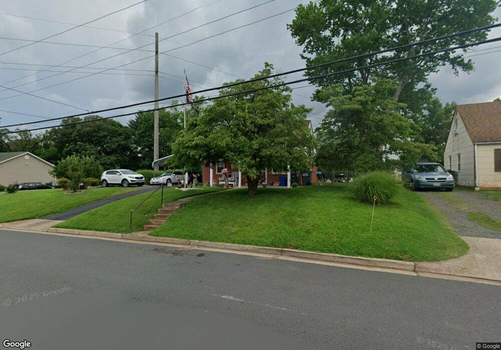 208 Cabbel Dr, Manassas Park, VA 20111 - photo 1