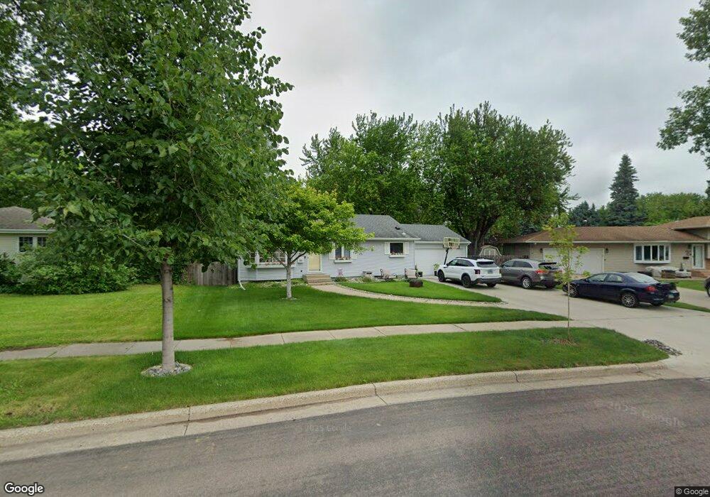 2806 2nd St N, Fargo, ND 58102 - photo 1