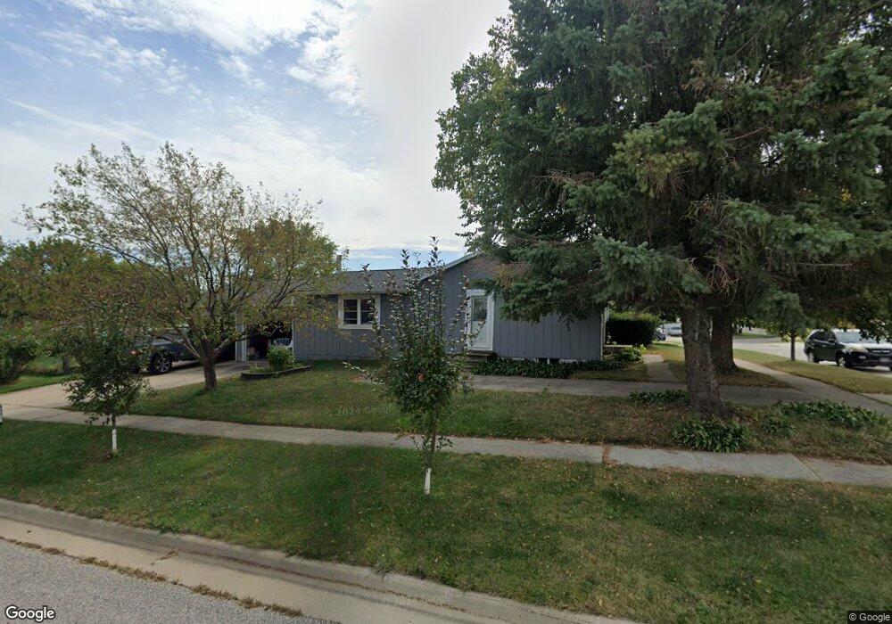 1509 Aspen Dr, Waterloo, IA 50701 - photo 1