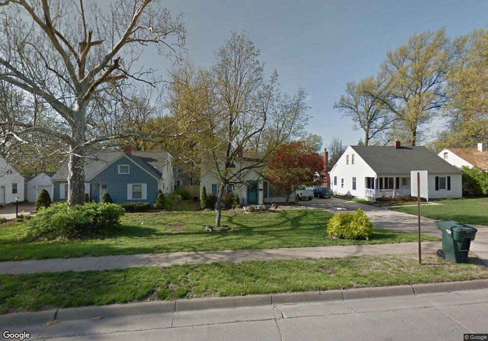 3721 SW 10th Ave, Topeka, KS 66604 - photo 1