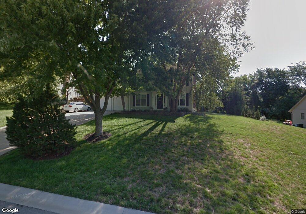 4965 Widmer Rd, Shawnee, KS 66216 - photo 1