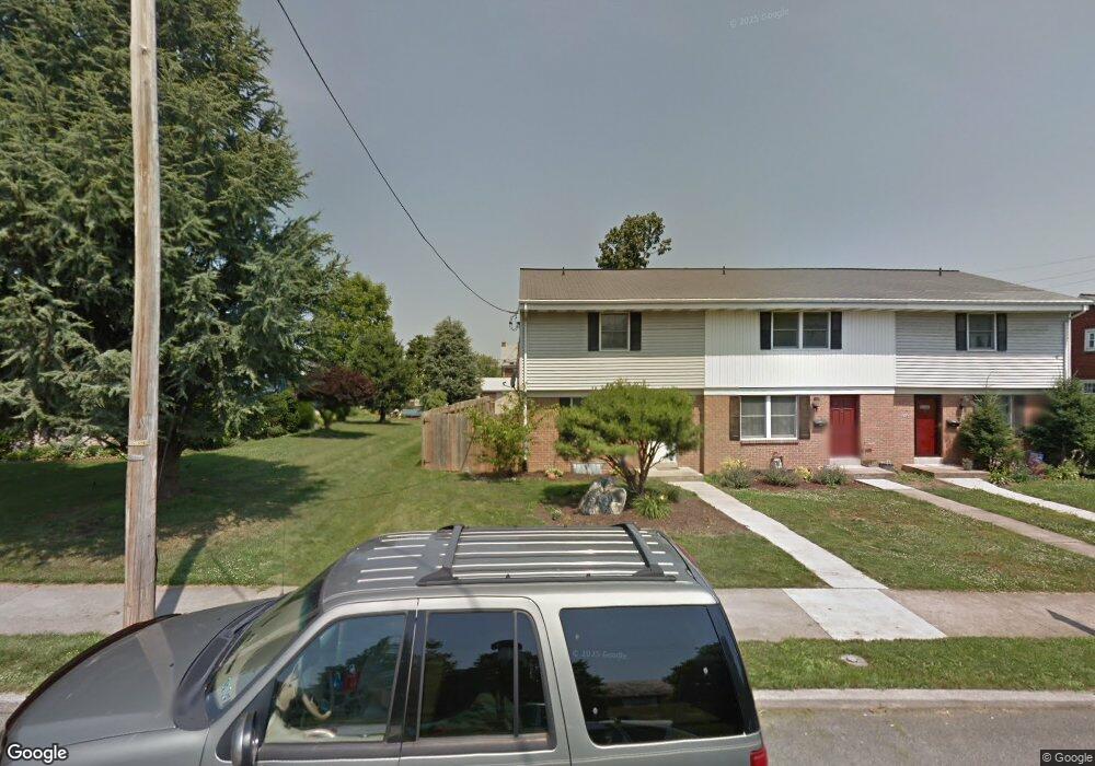 521 E Cherry St, Palmyra, PA 17078 - photo 1