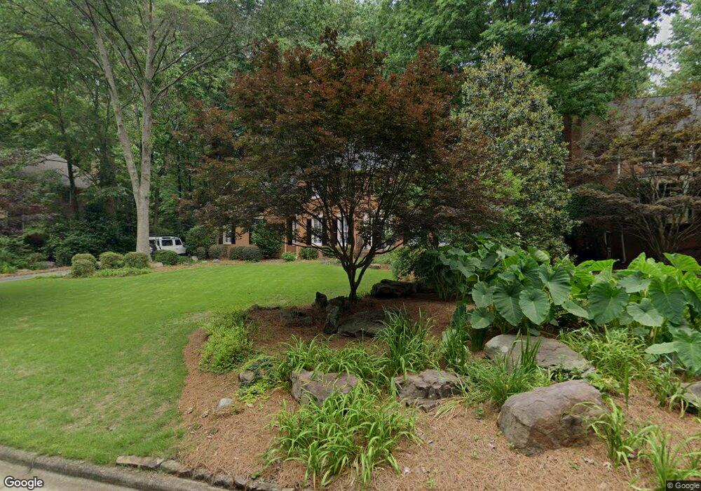 1070 Azalea Dr, Roswell, GA 30075 - photo 1