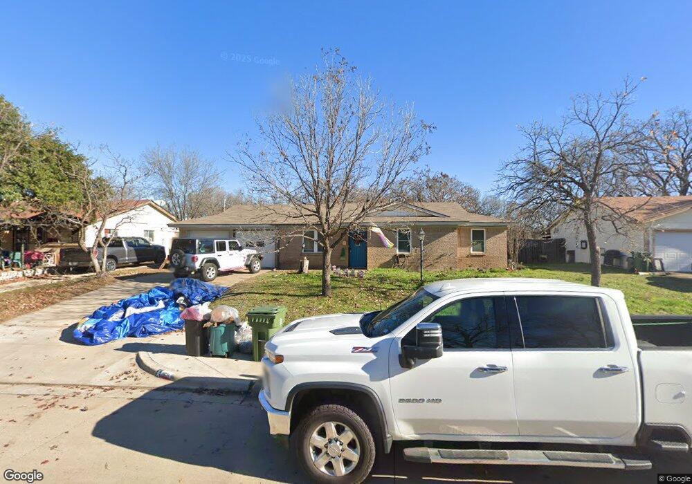 468 Arwine Dr, Hurst, TX 76053 - photo 1