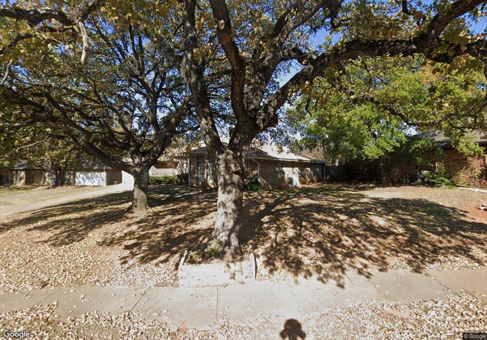 2069 Parkridge Dr, Hurst, TX 76054 - photo 1