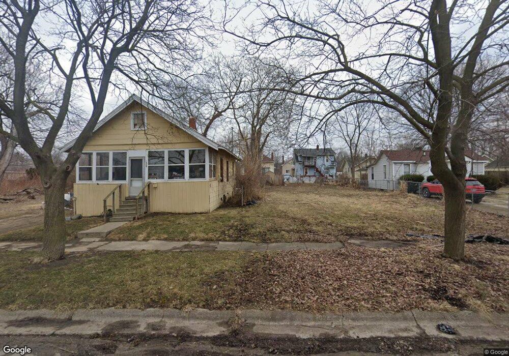 1429 N Oak St SW, Flint, MI 48503 - photo 1