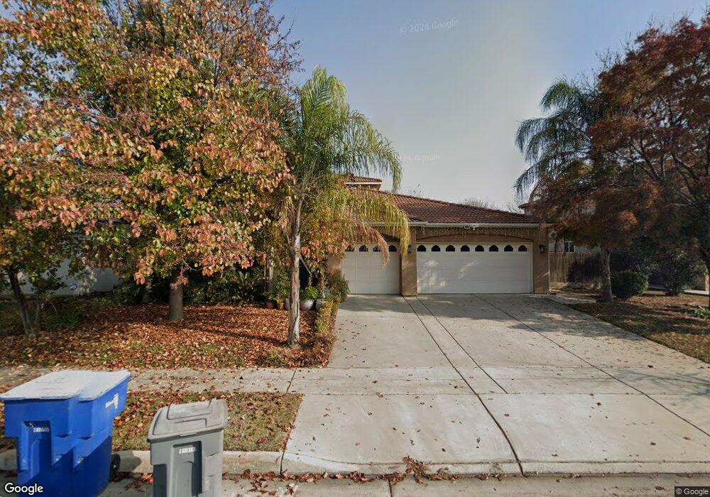 3142 N Douglas Ave, Fresno, CA 93727 - photo 1