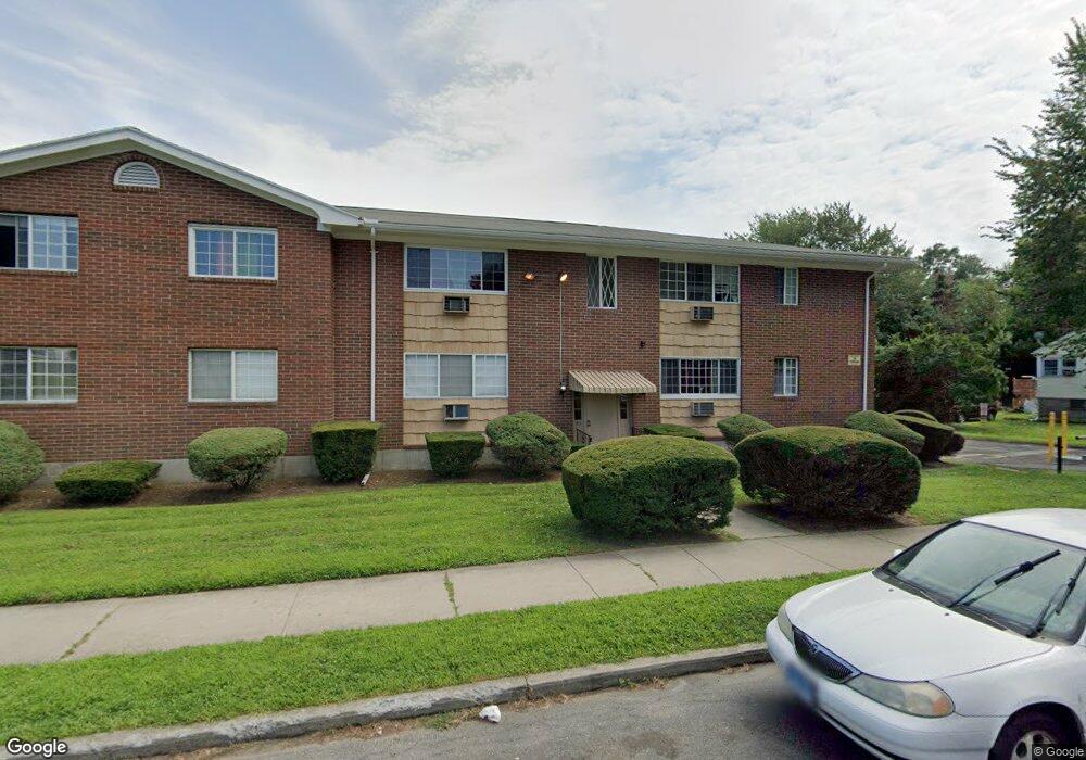 185 Bretton St unit B4, Bridgeport, CT 06606 - photo 1