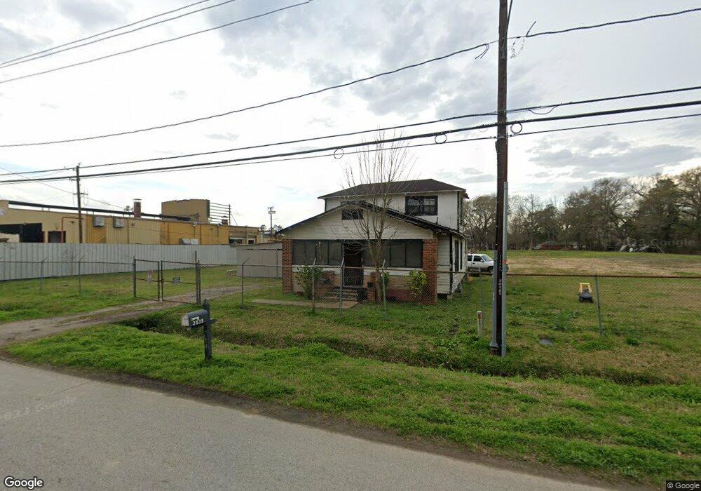 2539 De Soto St, Houston, TX 77091 - photo 1