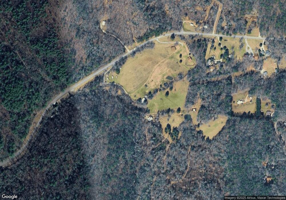 215 Will Bailey Cir, Blue Ridge, GA 30513 - photo 1