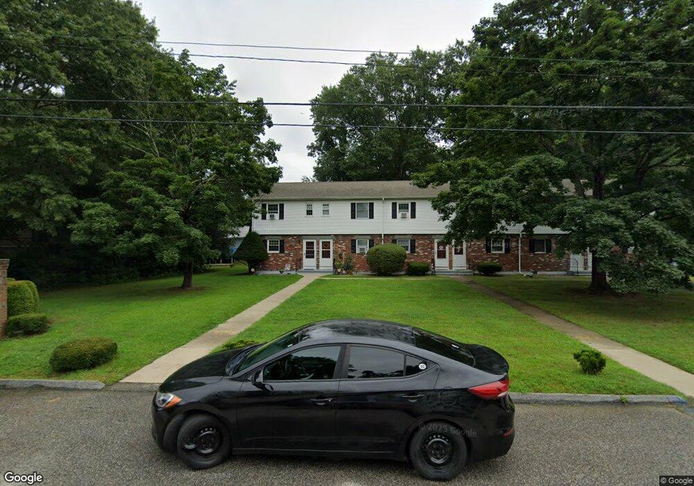 10 Athol St unit 10, Danielson, CT 06239 - photo 1